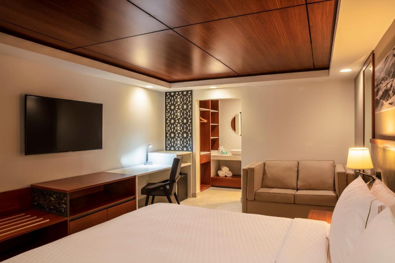 Gamma Ciudad Juarez Hotel Exterior photo Suite