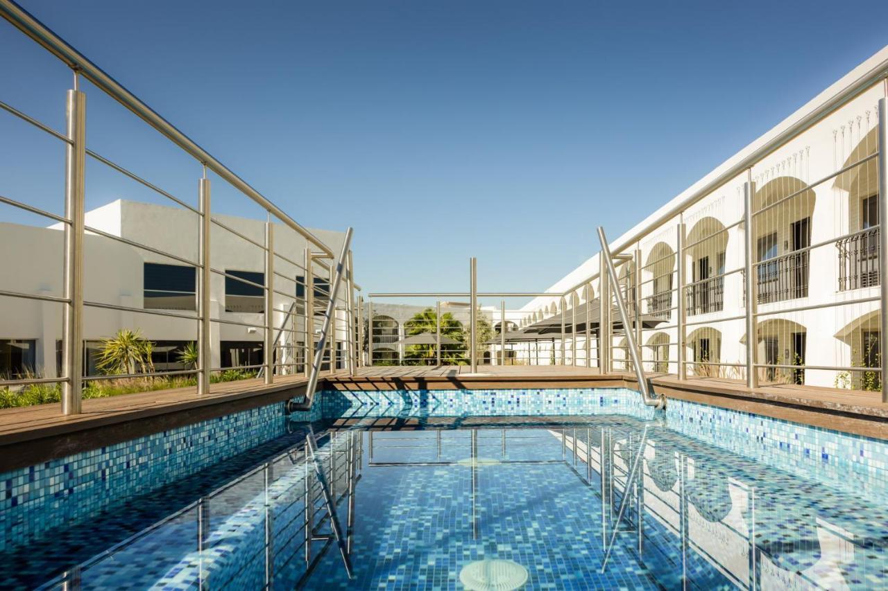 Gamma Ciudad Juarez Hotel Exterior photo The swimming pool at the school